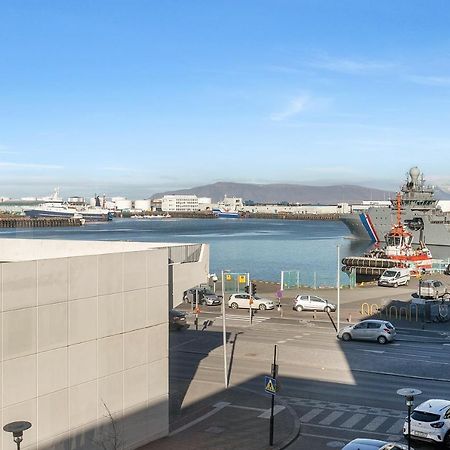 Modern Downtown Apartment - Harbour View Reykjavík Buitenkant foto